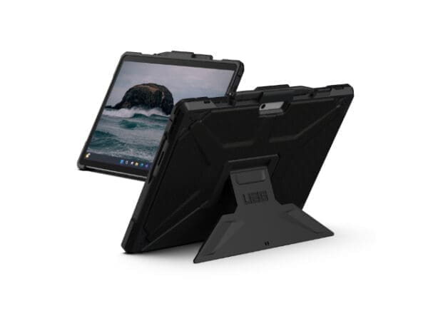 UAG Metropolis - Surface Pro 9/10 - Black